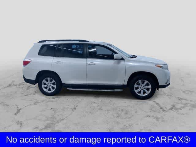 Thumbnail: 2013 Toyota Highlander - 2