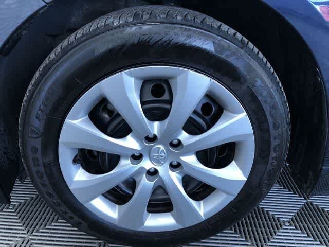 Thumbnail: 2025 Toyota Corolla - 16