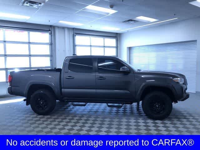 Thumbnail: 2022 Toyota Tacoma - 7