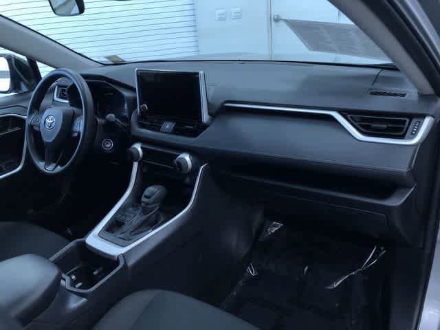 Thumbnail: 2025 Toyota RAV4 - 23