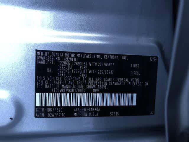 Thumbnail: 2025 Toyota RAV4 - 32