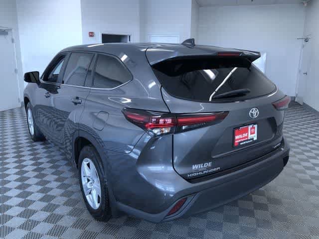 Thumbnail: 2024 Toyota Highlander - 14