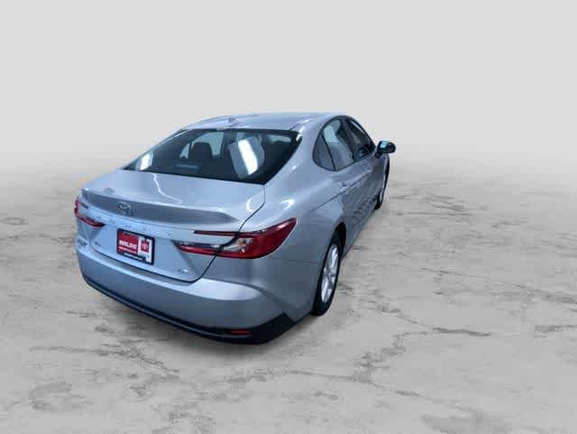 Thumbnail: 2025 Toyota Camry - 10