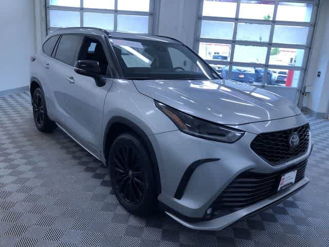 Thumbnail: 2025 Toyota Highlander - 36