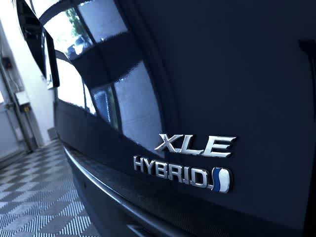 Thumbnail: 2021 Toyota Sienna - 15