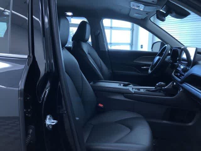 Thumbnail: 2025 Toyota Grand Highlander - 15