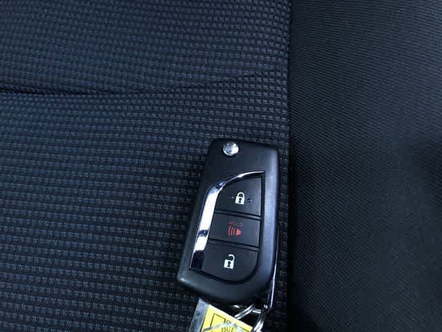 Thumbnail: 2025 Toyota RAV4 - 33