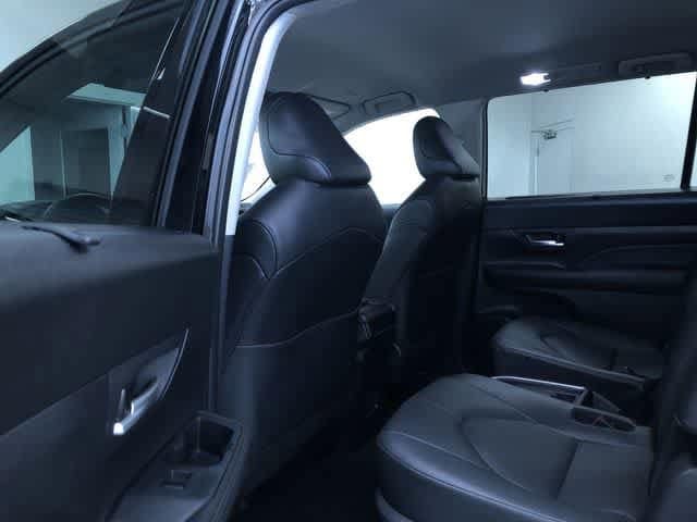 Thumbnail: 2025 Toyota Grand Highlander - 21