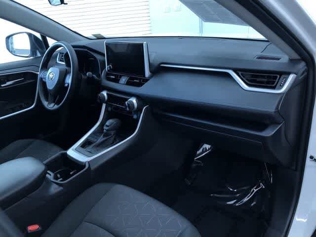 Thumbnail: 2025 Toyota RAV4 - 23