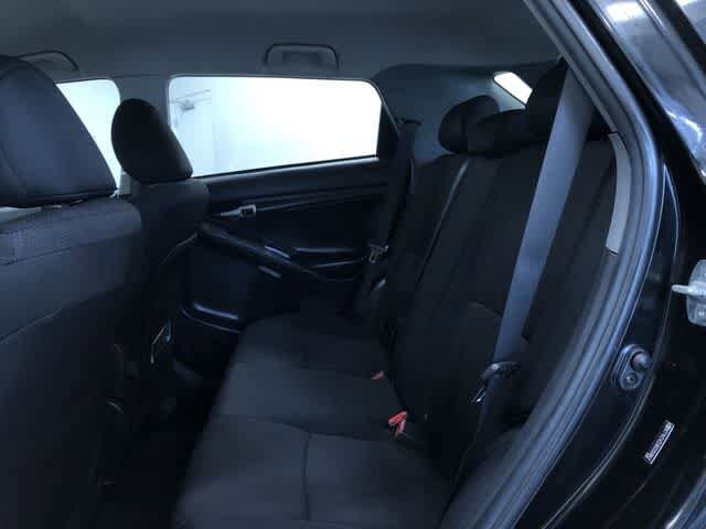 Thumbnail: 2013 Toyota Matrix - 19