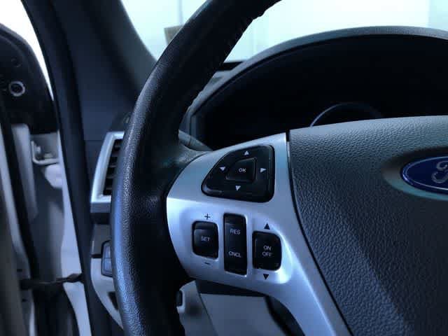 Thumbnail: 2015 Ford Explorer - 26