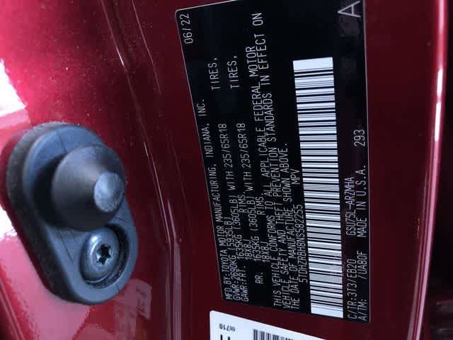 Thumbnail: 2022 Toyota Highlander - 26