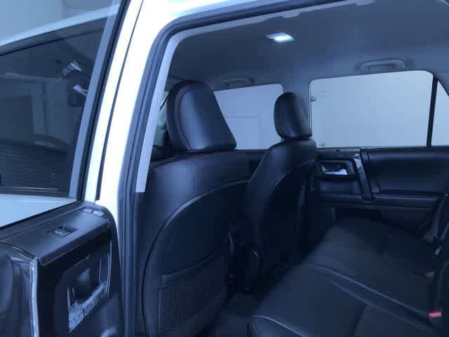 Thumbnail: 2017 Toyota 4Runner - 21