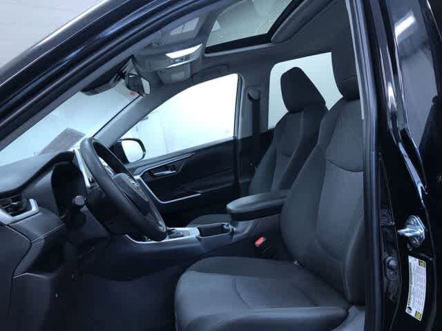 Thumbnail: 2025 Toyota RAV4 - 18