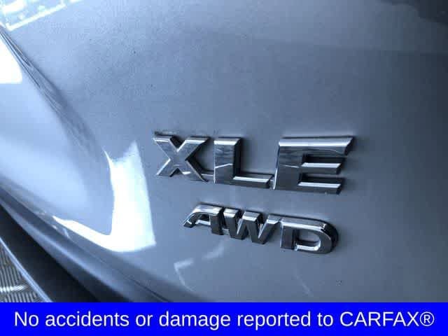 Thumbnail: 2022 Toyota RAV4 - 7