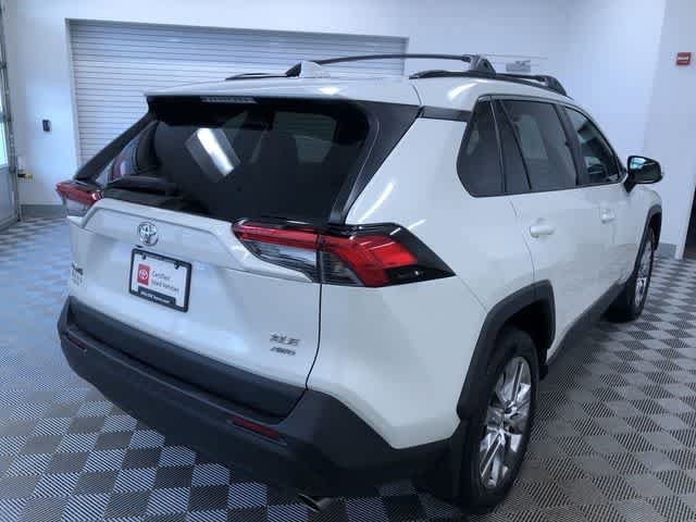 Thumbnail: 2021 Toyota RAV4 - 34