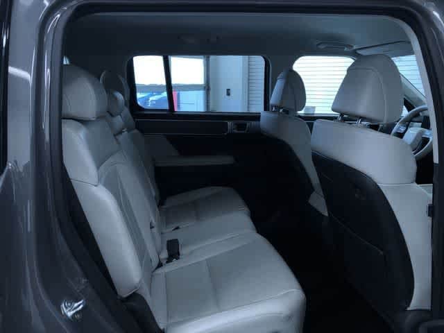 Thumbnail: 2025 Hyundai Santa Fe - 21