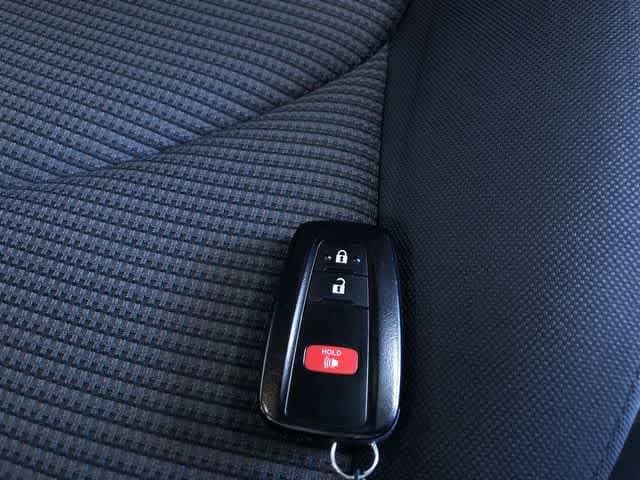 Thumbnail: 2023 Toyota Highlander - 31