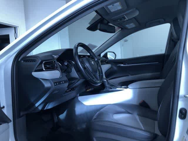 Thumbnail: 2020 Toyota Camry - 10