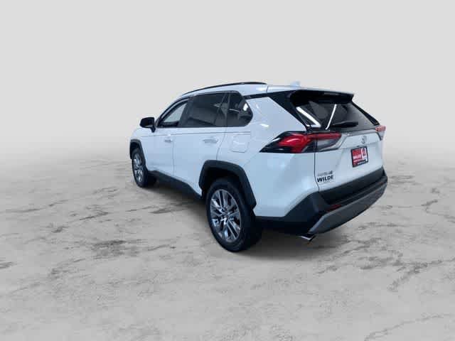 Thumbnail: 2022 Toyota RAV4 - 8