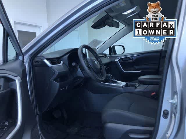 2024 Toyota RAV4 LE photo 2