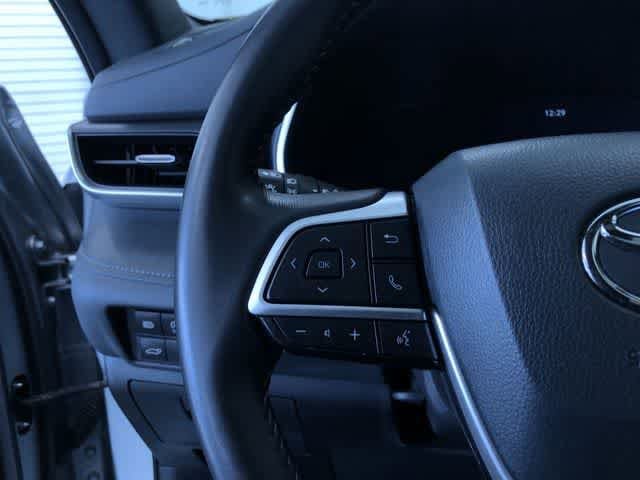 Thumbnail: 2025 Toyota Highlander - 28