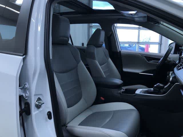 Thumbnail: 2024 Toyota RAV4 - 23