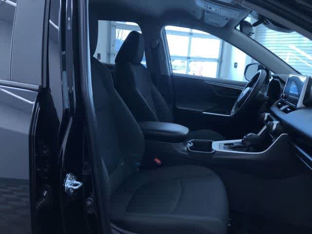 Thumbnail: 2025 Toyota RAV4 - 22