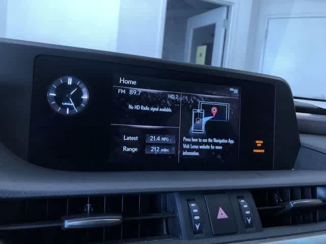 Thumbnail: 2019 Lexus ES - 29