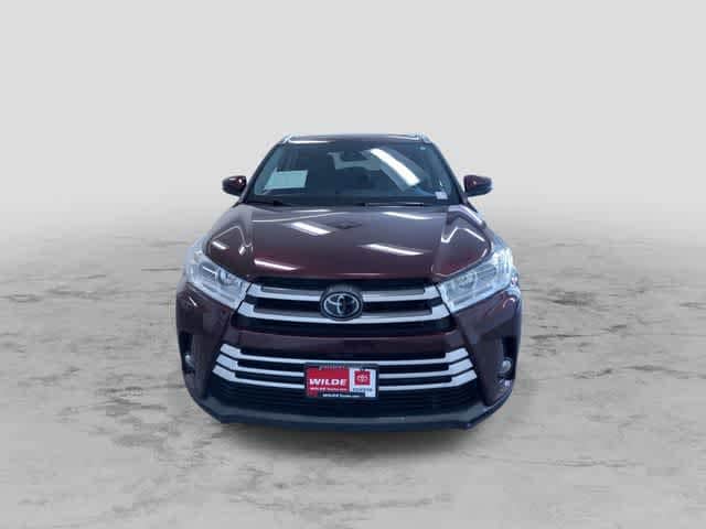 Thumbnail: 2018 Toyota Highlander - 4