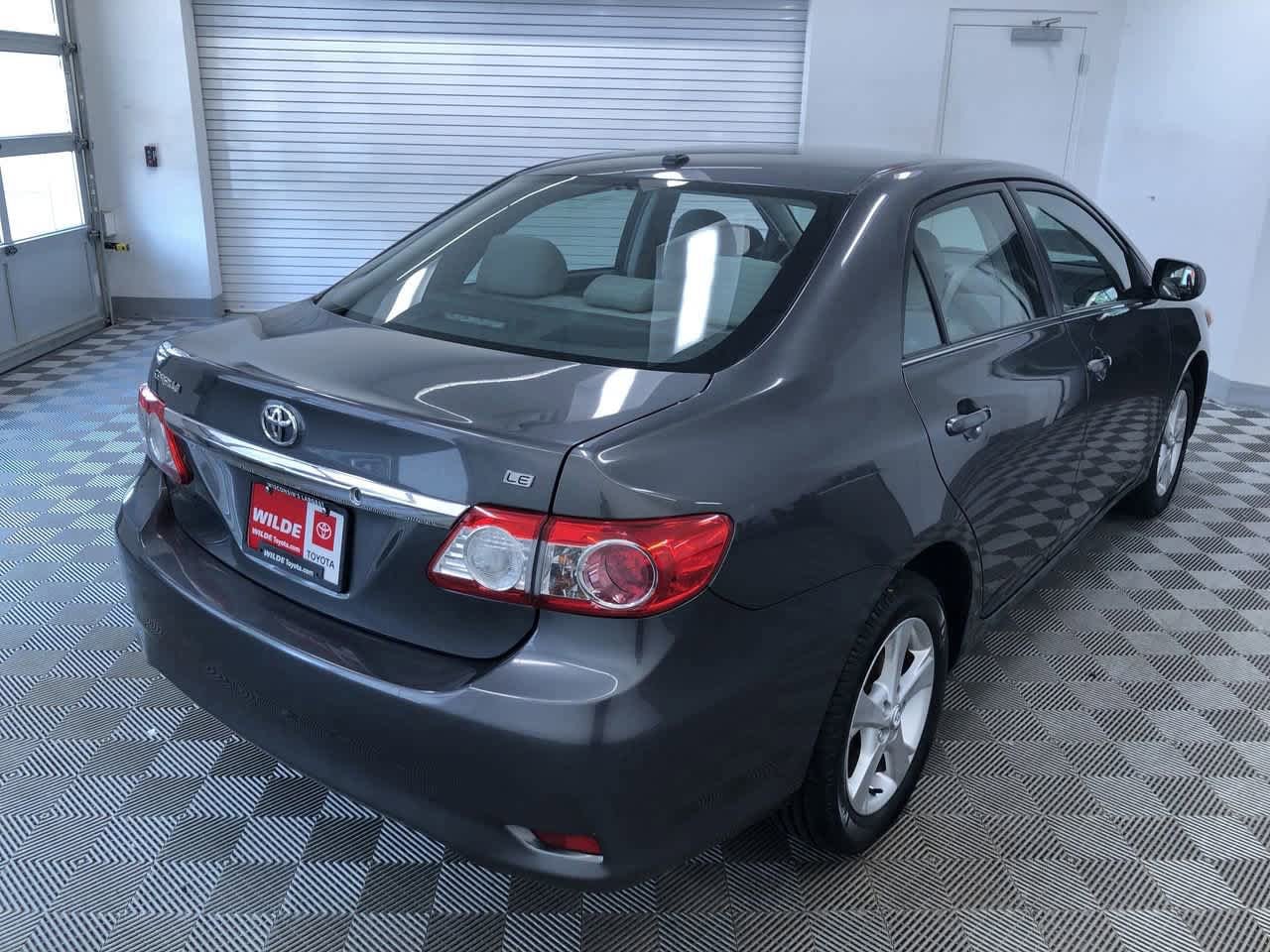 Thumbnail: 2013 Toyota Corolla - 33