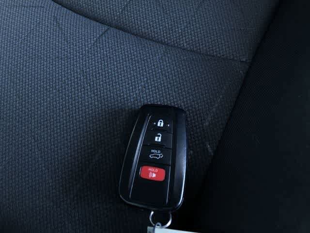 Thumbnail: 2023 Toyota RAV4 - 32