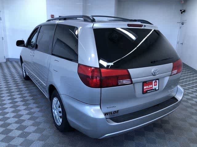 Thumbnail: 2005 Toyota Sienna - 13