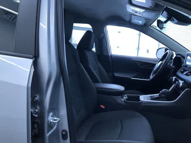 Thumbnail: 2025 Toyota RAV4 - 21