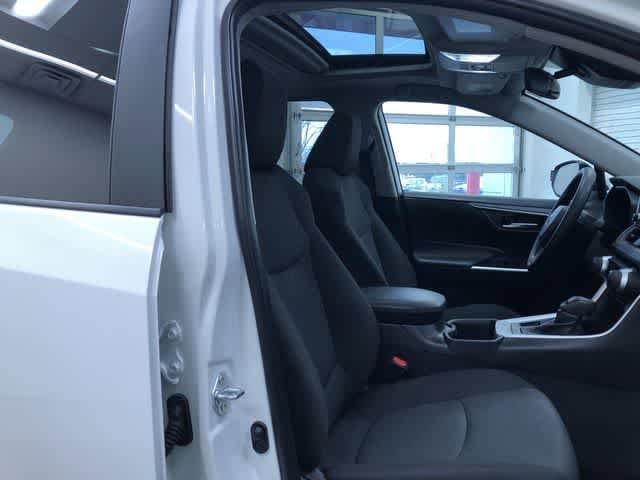 Thumbnail: 2025 Toyota RAV4 - 22