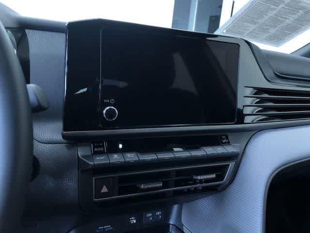 Thumbnail: 2025 Toyota Camry - 20