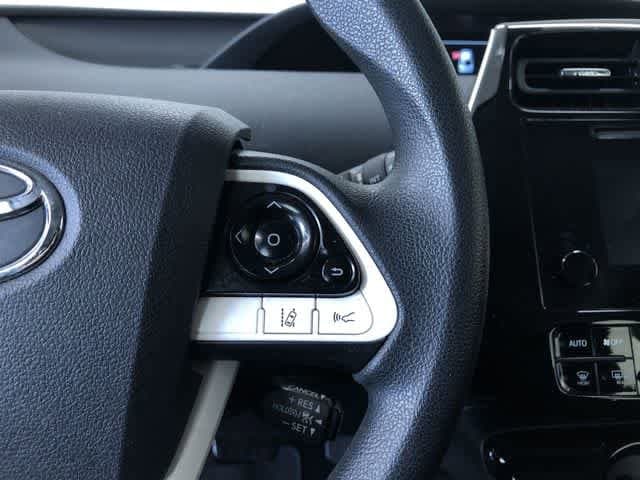 Thumbnail: 2017 Toyota Prius - 18