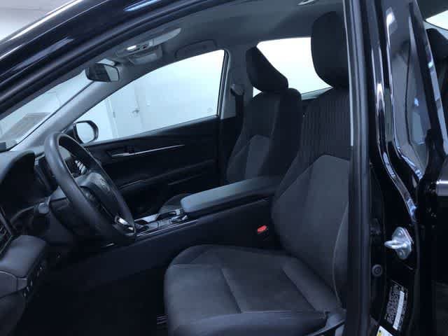 Thumbnail: 2025 Toyota Camry - 19