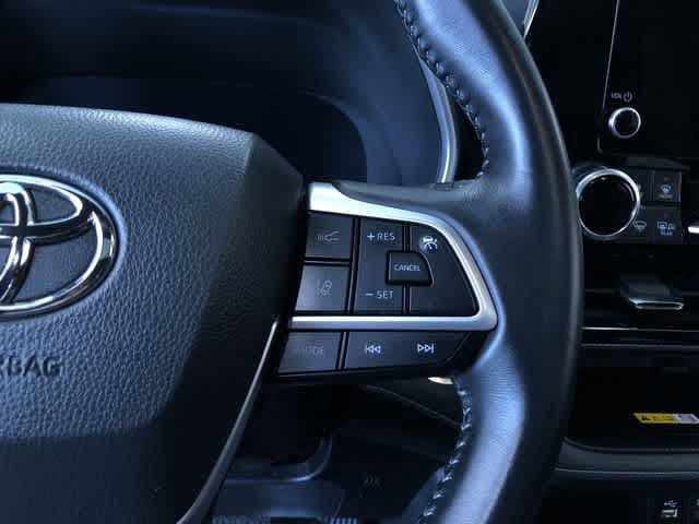 Thumbnail: 2025 Toyota Highlander - 26