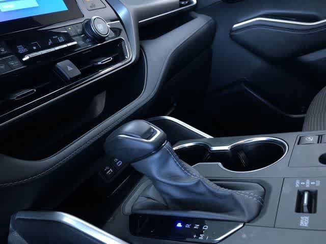 Thumbnail: 2024 Toyota Highlander - 32