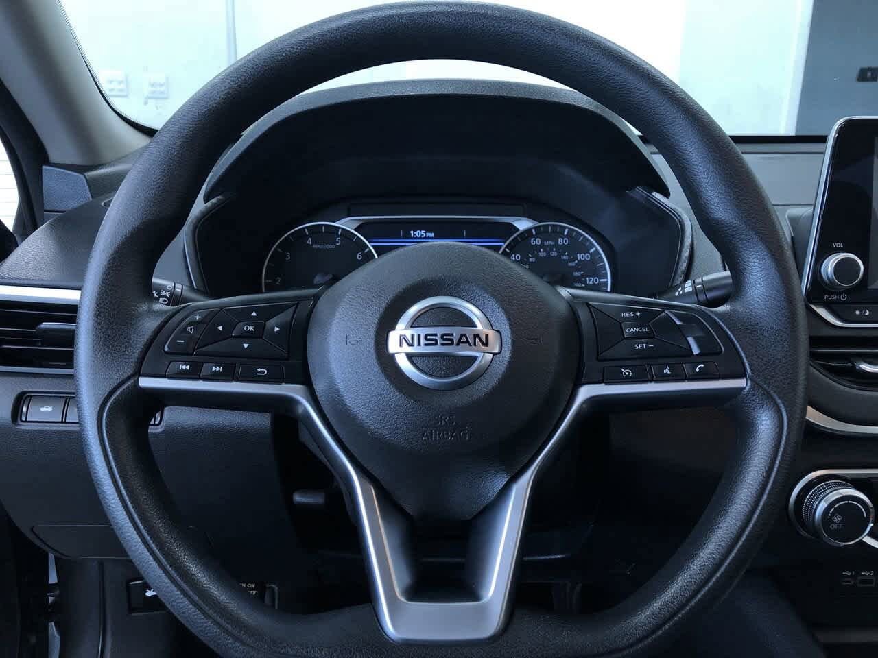 2019 Nissan Altima S 23
