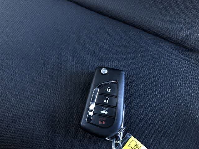 Thumbnail: 2025 Toyota Corolla - 32