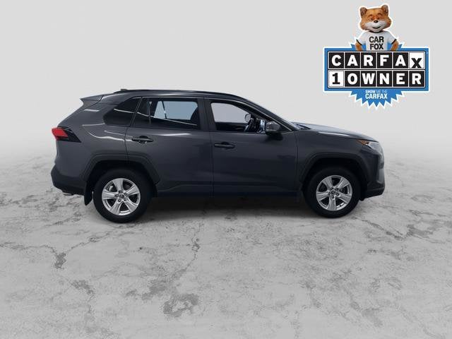 Used 2019 Toyota RAV4 XLE with VIN JTMP1RFV7KD015979 for sale in West Allis, WI