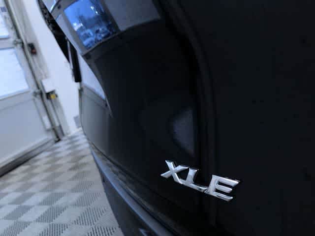 Thumbnail: 2025 Toyota Sienna - 15