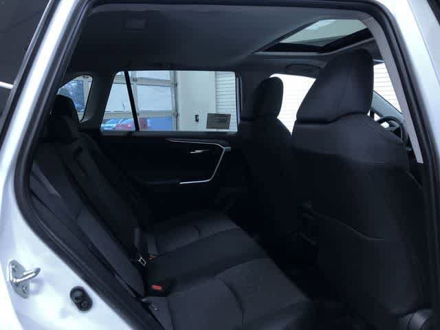 Thumbnail: 2025 Toyota RAV4 - 21