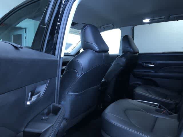 Thumbnail: 2025 Toyota Grand Highlander - 21