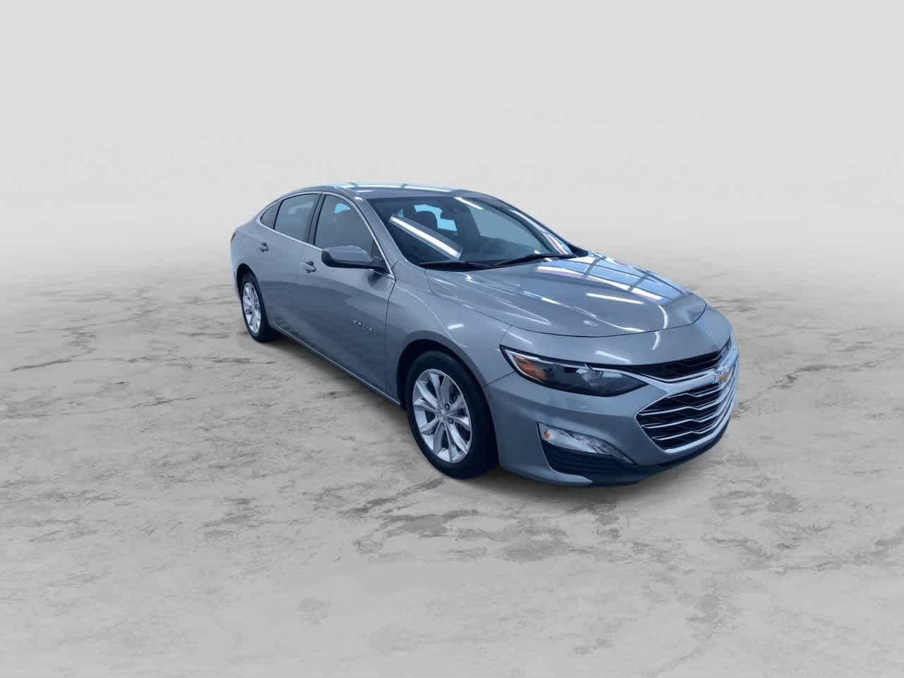 Thumbnail: 2024 Chevrolet Malibu - 3