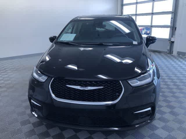 Thumbnail: 2024 Chrysler Pacifica - 15