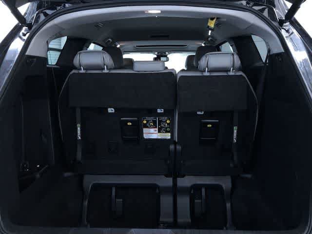 Thumbnail: 2025 Toyota Sienna - 32