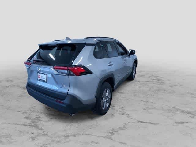 2025 Toyota RAV4 LE - Photo 9